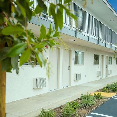 Orange Grove Inn Tustin Bagian luar foto
