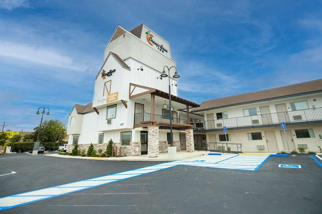 Orange Grove Inn Tustin Bagian luar foto